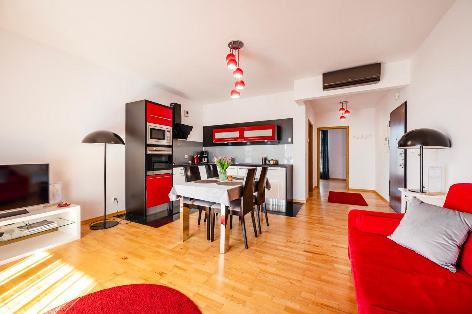 Neapol Parking Gratis Moxy Te&Am Cracow Cracóvia Exterior foto