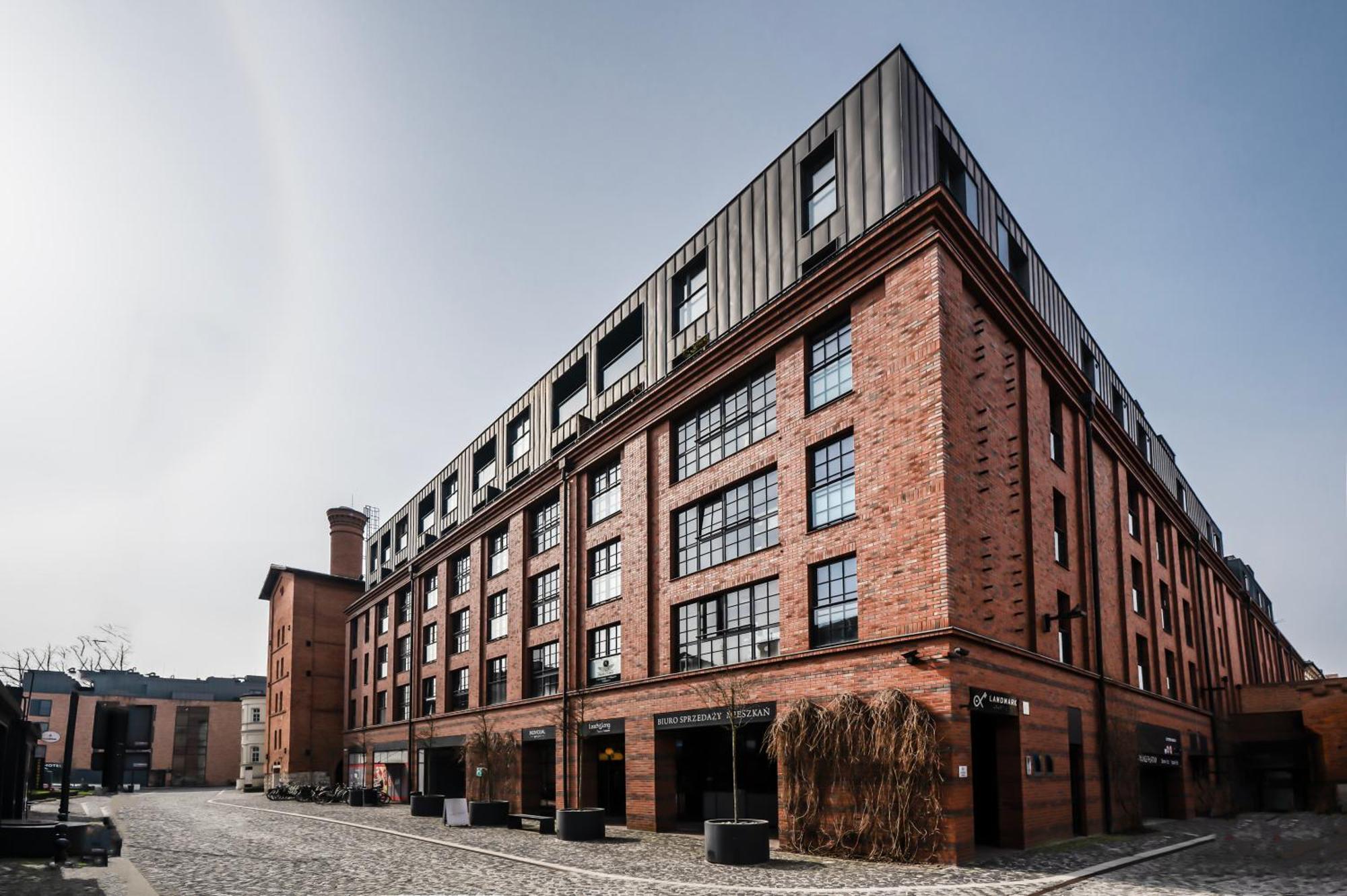 Neapol Parking Gratis Moxy Te&Am Cracow Cracóvia Exterior foto